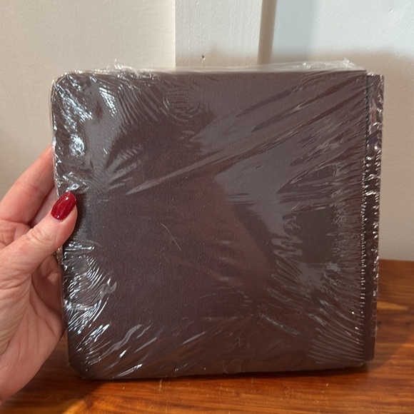 NEW Sealed Creative Memories Cherish Heart Brown Album 7x7 - Picture 2 of 3